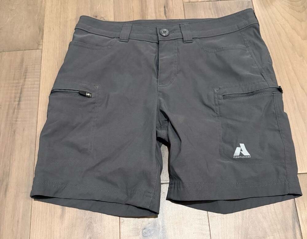 Eddie Bauer First Ascent Guide Shorts Women's Size 4 Gray Cargo Hiking